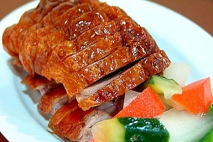 nha hang 24h xom 21a phan boi chau