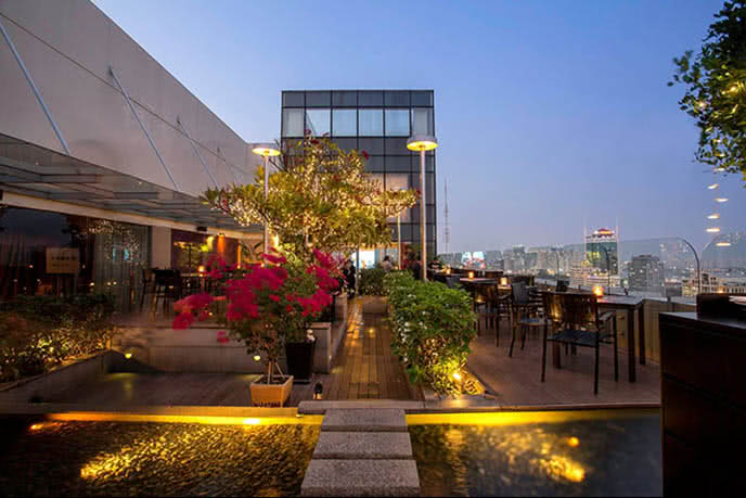 Top 10 nhà hàng ngon, có không gian đẹp ở Sài Gòn ảnh 1