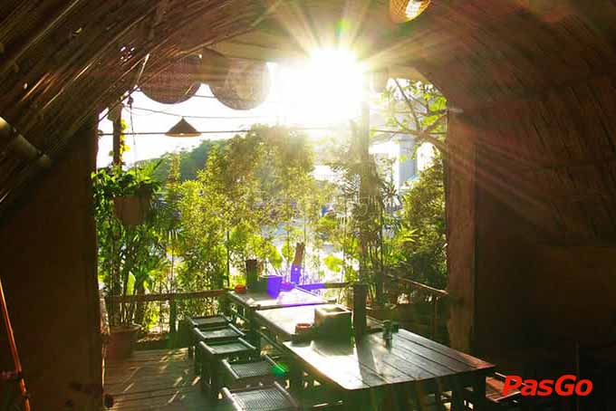 Top 10 nhà hàng sân vườn đẹp nhất ở Hà Nội 9
