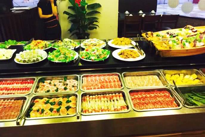 TOP 10 NHÀ HÀNG BUFFET ĂN NGON NHẤT Ở ROYAL CITY 6