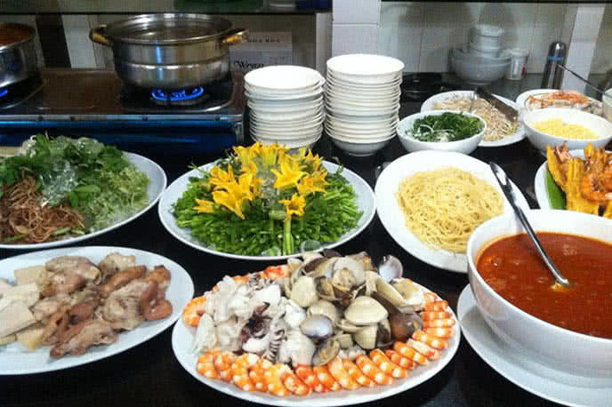 Top 20 nhà hàng buffet ngon, nổi tiếng nhất ở Tp HCM ảnh 6