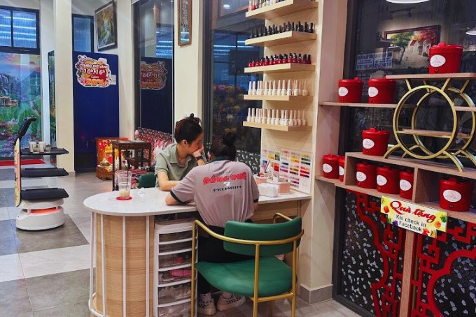 Khu vực làm nails tại nhà hàng Hotpot Đồng Quê 3 Quang Trung