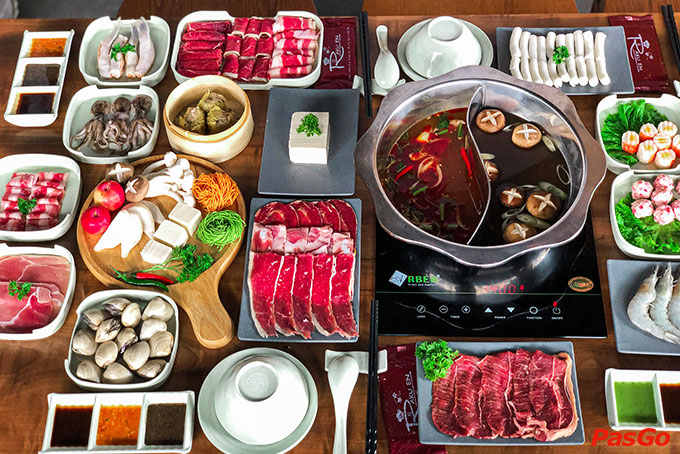 Khám phá bữa tiệc Buffet Lẩu châu Á vô cùng đặc sắc tại Rakuen Hotpot