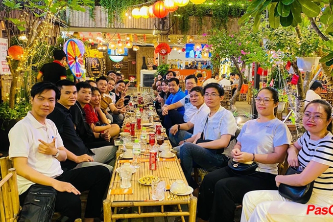 Không khí sôi động tại quán 4K – Hoàng Văn Thụ.