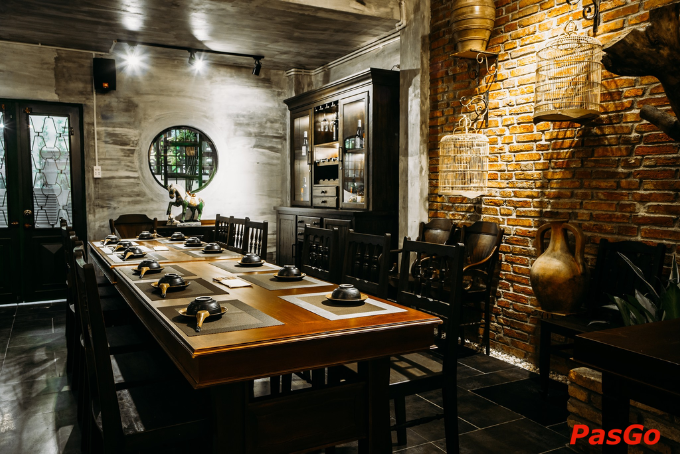 Không gian sang trọng thích hợp cho các buổi gặp gỡ tại Niêu Ta Lounge