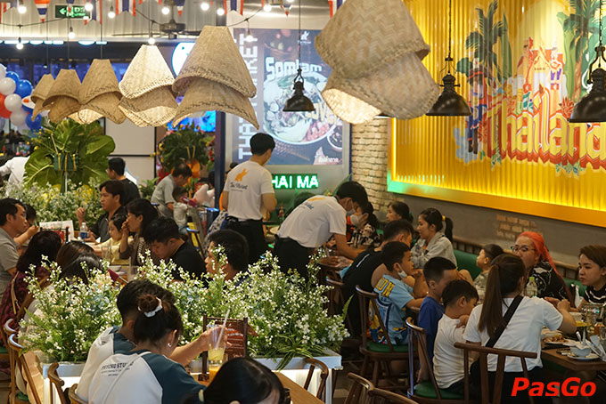 Thai Market sở hữu không gian thiết kế theo phong cách chợ Thái truyền thống