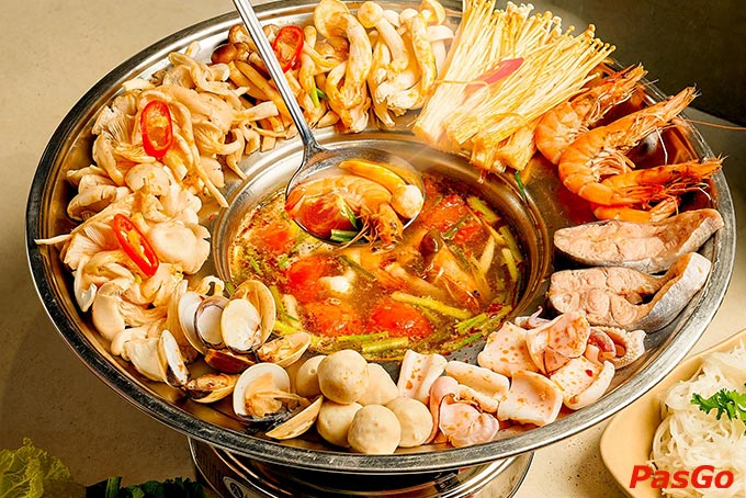 Món ăn rực rỡ sắc màu cay nồng đậm vị Thái tại Thai Market 