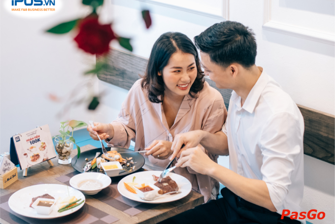 Không gian lãng mạn, sang trọng tại Le Monde Steak – phù hợp cho những buổi hẹn hò đặc biệt
