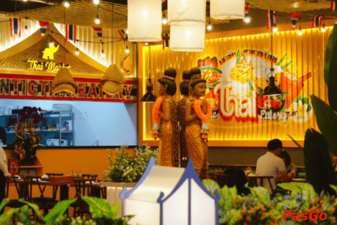 Kh&ocirc;ng gian d&agrave;nh cho gia đ&igrave;nh  hoặc nh&oacute;m đ&ocirc;ng tại Thai Market 