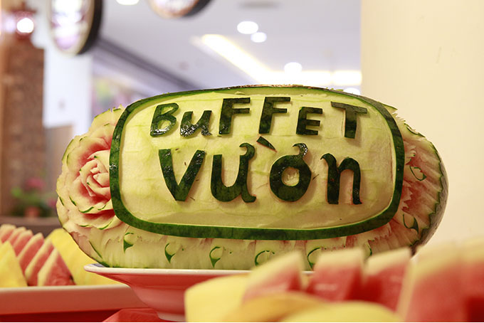 nhà hàng buffet vườn royal city mới 26