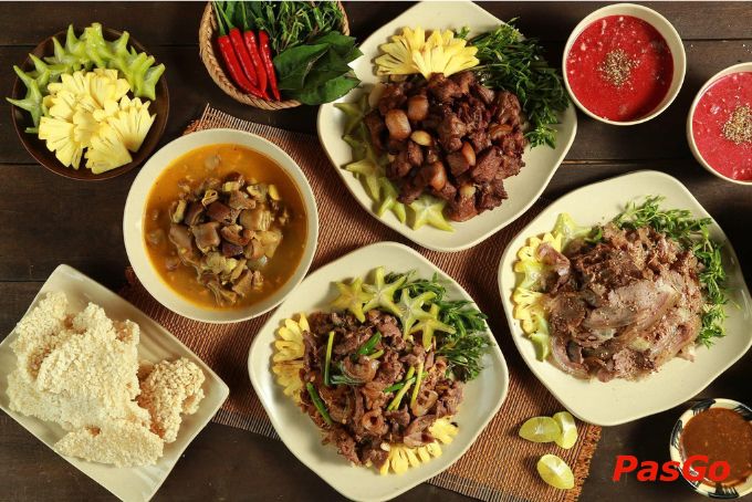 Ăn Gì Quanh Văn Miếu? Gợi Ý Các Quán Ngon Bổ Rẻ Mở Đêm