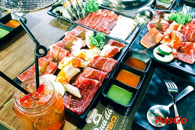 Khám phá tiệc buffet lẩu nướng cực chất trên đất Sài thành 6