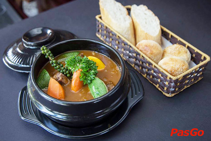 HL’S Restaurant -  Wine & Steak – Nguyễn Khánh Toàn