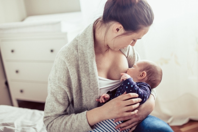 Số Lần Đi Ngoài Của Trẻ Theo Tháng Tuổi Bình Thường Và Bất Thường