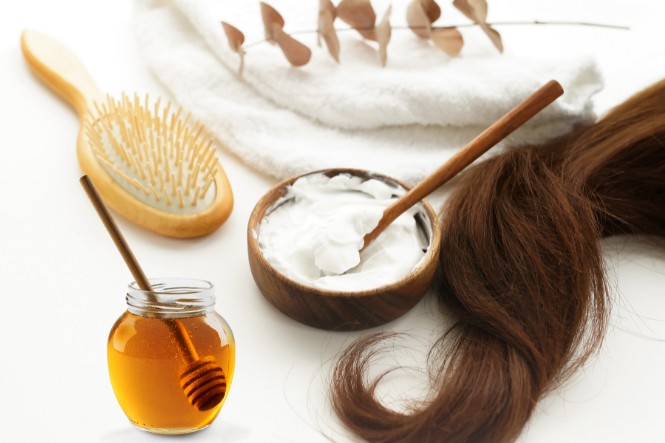 Công thức dưỡng tóc tuyệt vời từ dầu dừa và mật ong