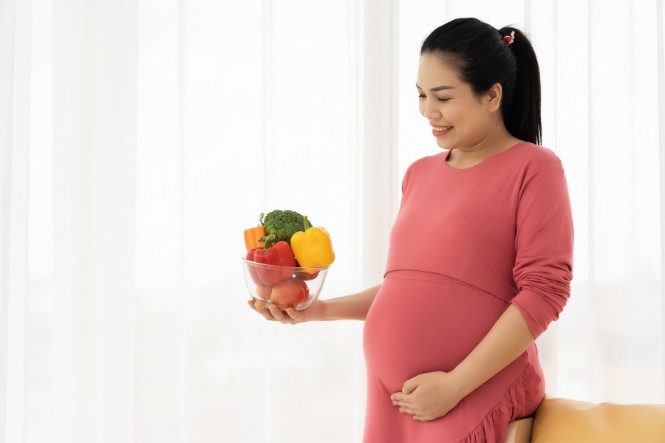 Bà bầu bị táo bón 3 tháng đầu nên bổ sung chất xơ