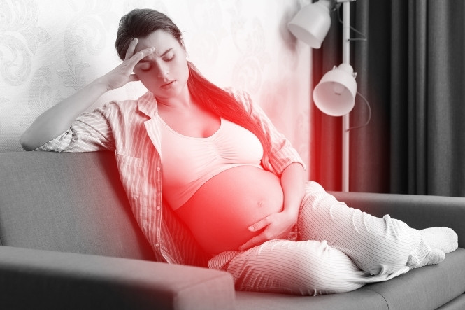 Dấu hiệu thai nhi thiếu canxi: Mẹ bầu mệt mỏi