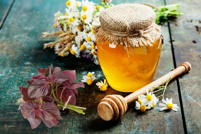 Cách làm nước tía tô uống đẹp da: Nước tía tô mật ong