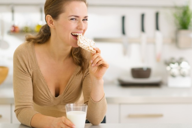 Tăng lượng thức ăn và số bữa ăn nên muốn tăng cân