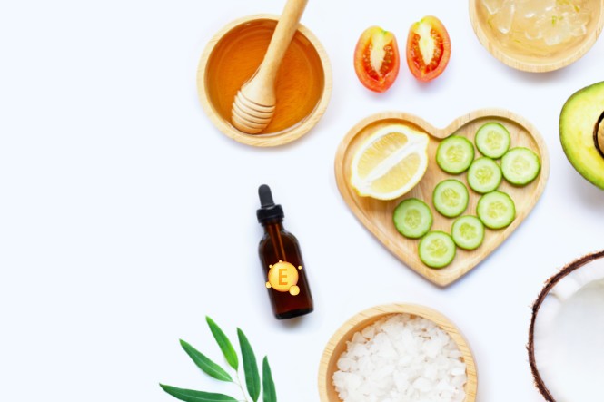 Kết hợp vitamin E với nguyên liệu thiên nhiên để chăm sóc da