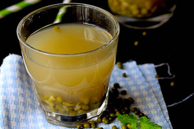 Giải rượu bằng gì: Uống nước đỗ xanh