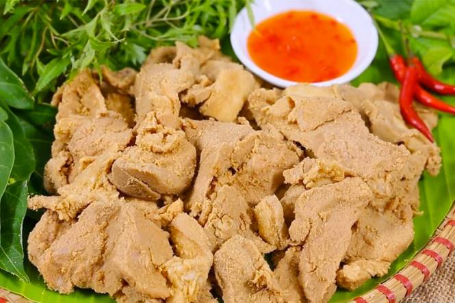 Món ngon mùa hè: Thịt muối chua