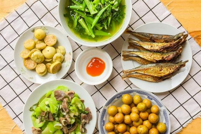 Thực đơn cơm gia đình ngày 17