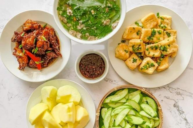 Thực đơn cơm gia đình ngày 30