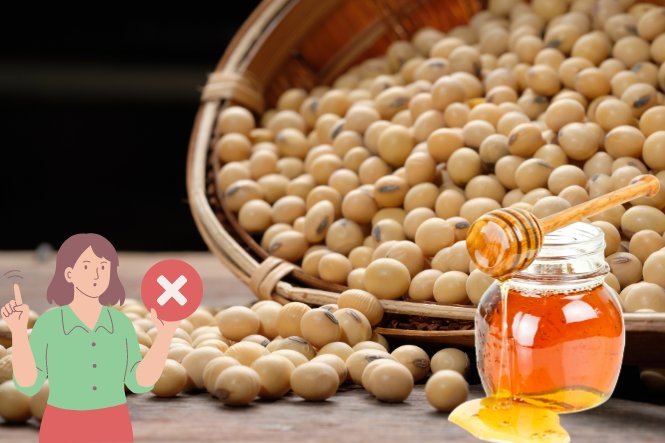 Mật ong kỵ với gì: Không nên dùng chung với đậu nành