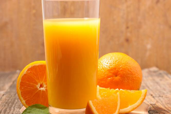 Không ăn trứng vịt lộn uống nước cam