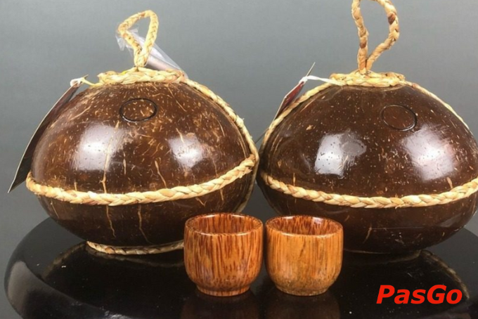 Rượu dừa Tiên Tửu Ngọc Hoa nổi tiếng