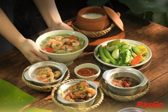 Menu cơm niêu đậm chất quê