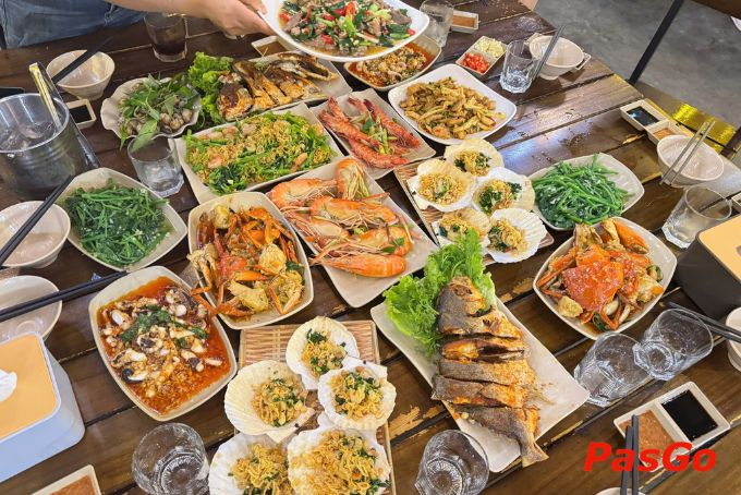 Thiên đường hải sản được gợi ý bởi người dân địa phương