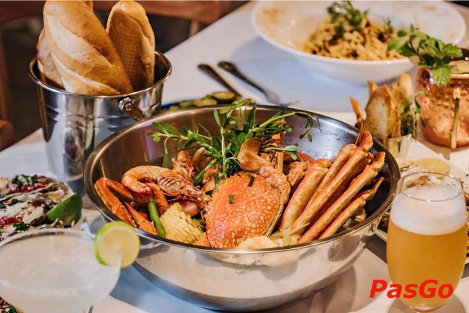 Các món hải sản hấp dẫn tại Crab House