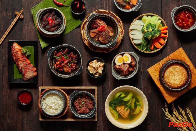 Mâm cơm truyền thống tại Lão Đại – quán cơm bình dân Việt Trì đậm chất xưa