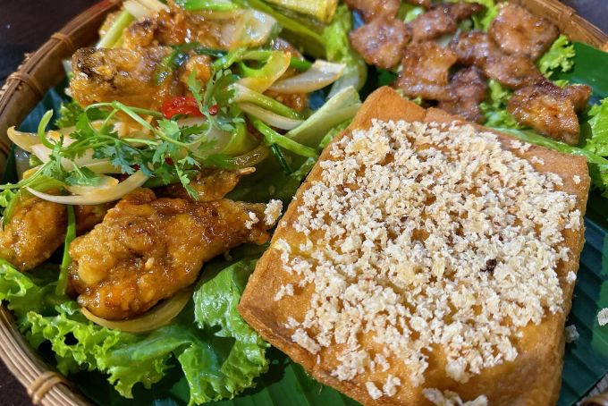 Món ăn miền tây chuẩn vị tại Hương Sen - Nhà hàng Vĩnh Long nổi tiếng