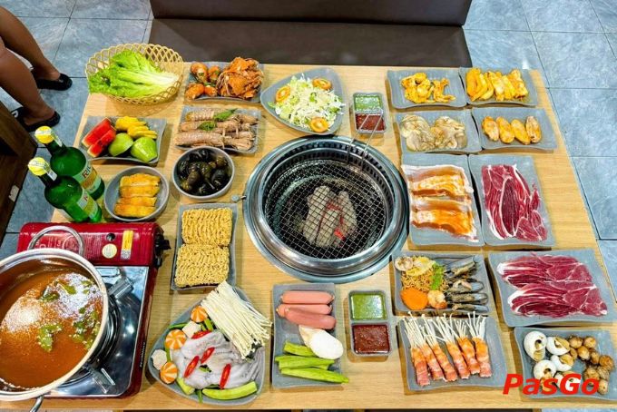 Không gian nướng không khói hiện đại tại 306 BBQ - Buffet hải sản Vĩnh Long nổi tiếng