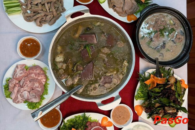 Quán ăn ngon Điện Biên Phủ với nồi thắng cố chuẩn vị đặc sản vùng cao