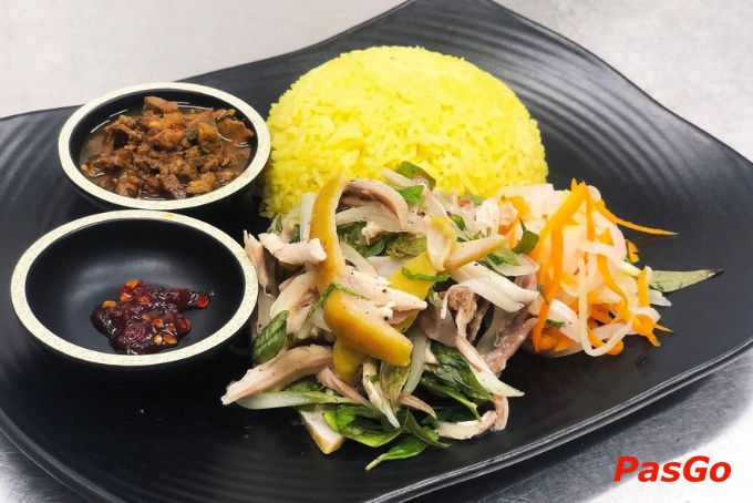 Cơm gà Hội An chuẩn vị tại khu Ngoại Giao Đoàn