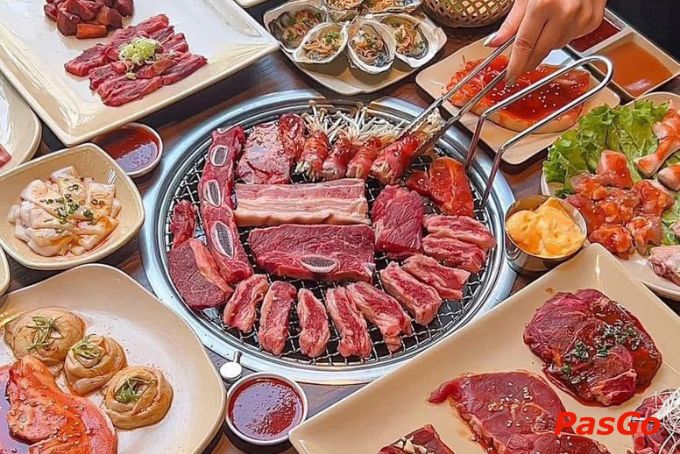Hugo BBQ – Quán nướng than hoa giá hợp lý gần khu Xã Đàn