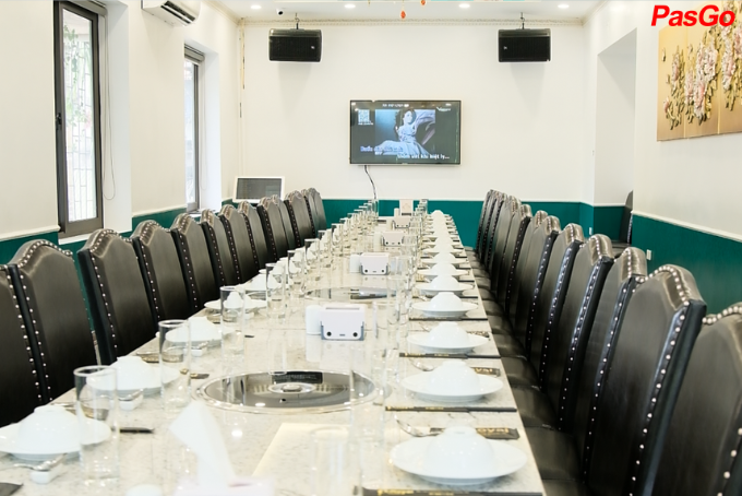 Không gian nội thất nhà hàng Royal Buffet