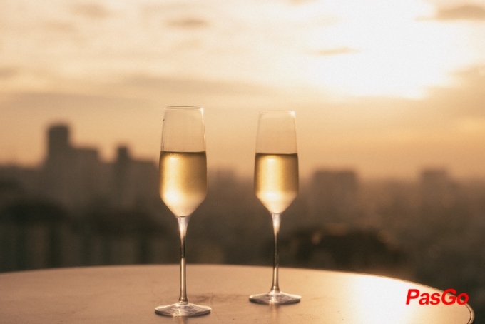 Bar Hedonist - L7 West Lake Hanoi-1