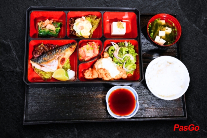 Lá Phong Sushi House - Trần Cao Vân-5