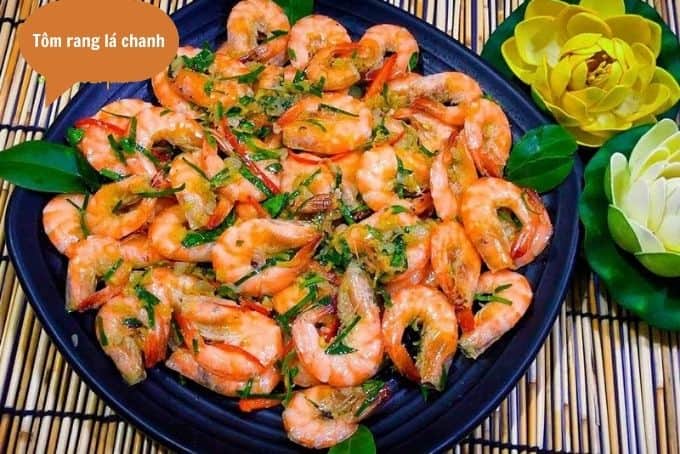 cách làm tôm rang lá chanh hoàn thành