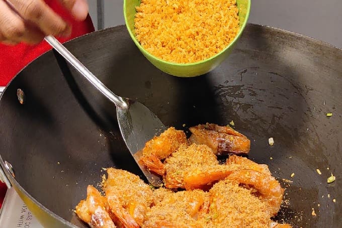 cách làm tôm rang muối hồng kông 3