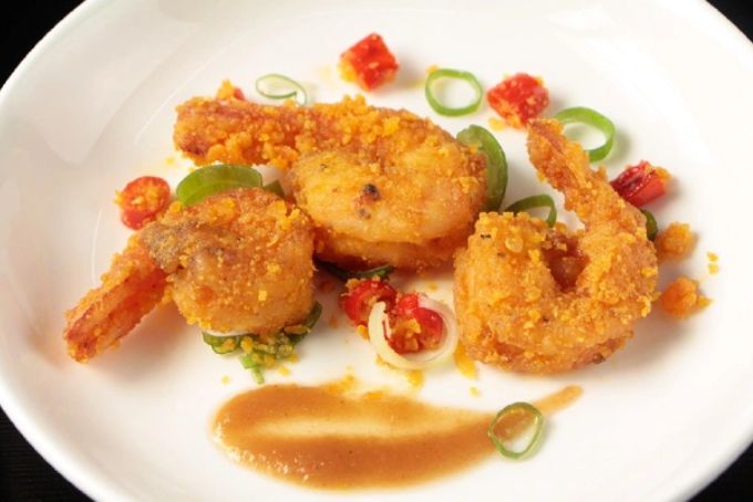 cách rang tôm ngon cùng trứng muối