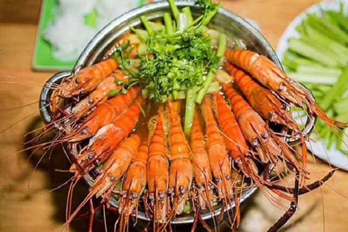 món ngon Quận 10 lẩu tôm càng xiên