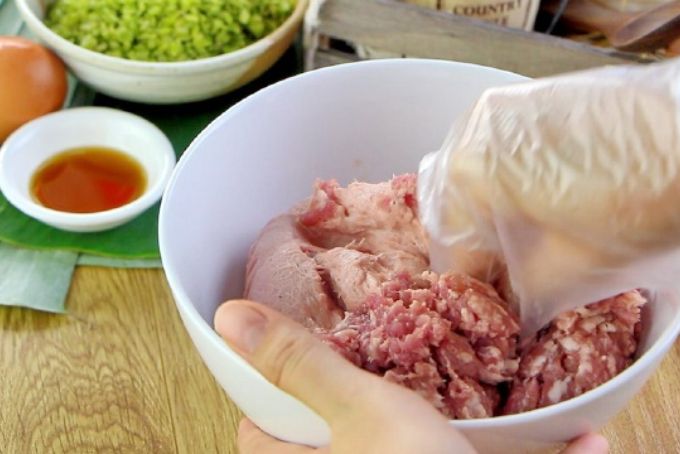 làm chả cốm giò sống