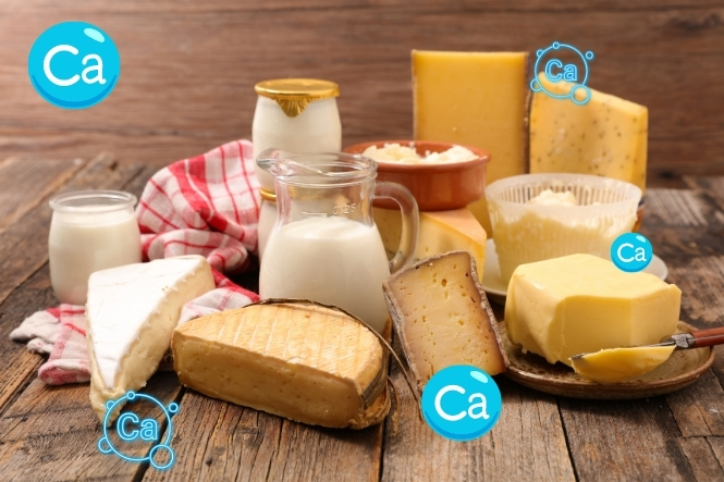 Thực phẩm giàu canxi: Sữa và các sản phẩm từ sữa