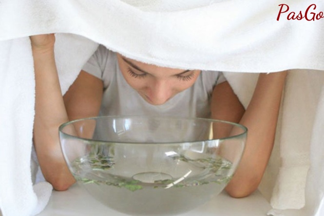 Xông hơi giúp loại bỏ bụi bẩn và bã nhờn trên mặt